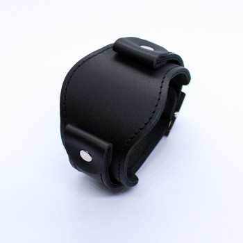 Прошитый ремешок для часов Military Stitch Black 50 Ремешок для часов в стиле милитари с кожаной подкладкой под циферблат.