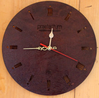 Настінний годинник зі зворотним ходом Praeteritum