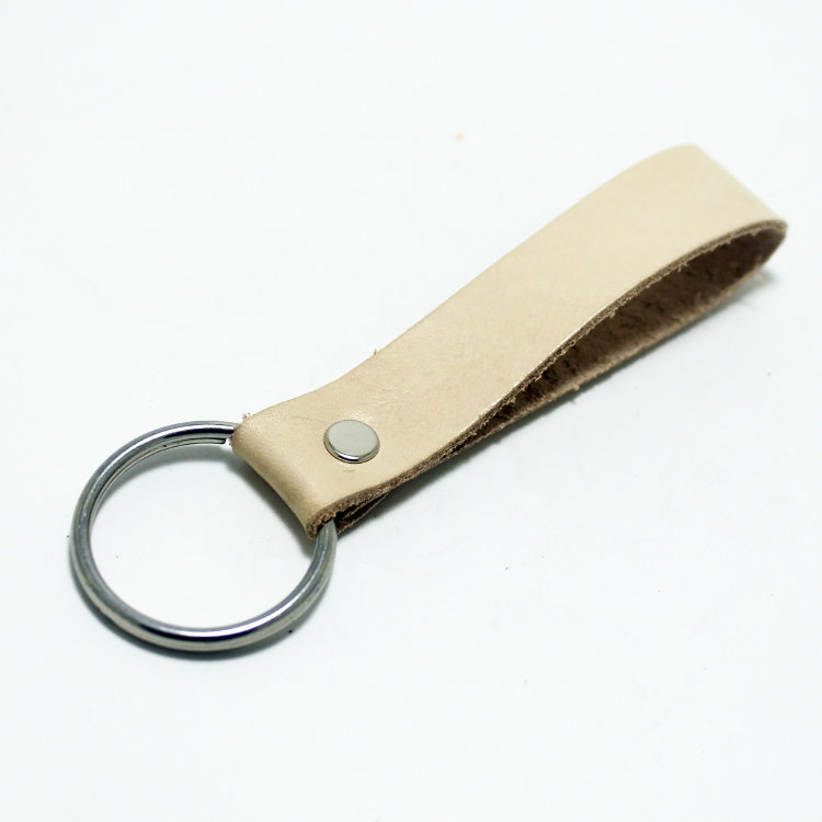 Бежевый брелок с кольцом 30 мм для ключей из натуральной кожи Артикул: KCH020