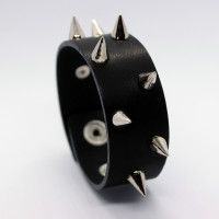 Узкий браслет Nine Spikes с металлическими шипами в стиле рок